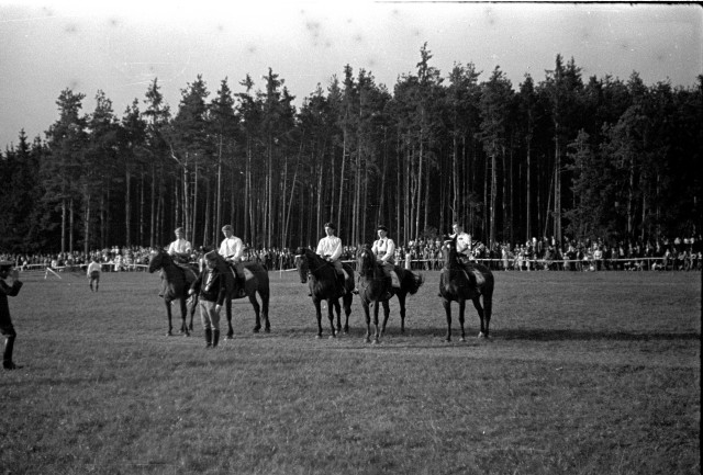 Selská Jizda 1934   Selská Jízda,kůň,dostihy