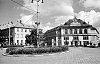 Z Křižíkova náměstí ke Komerční bance za 2. světové války
