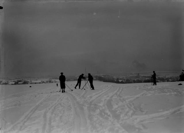 Lyžaři u Klokot   Tábor,zima,sport,lyžař