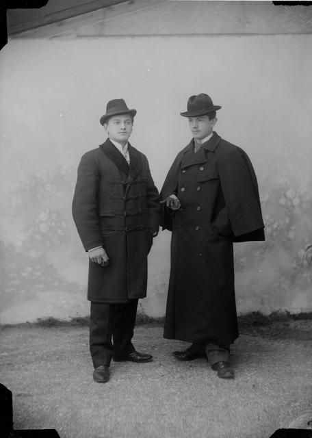 Josef Šechtl s přítelem   Josef Šechtl,rodinné,postava