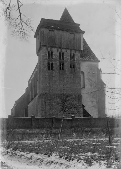 Milevsko, Sv. Jilí po roce 1898  1898 sundány barokní věže a nahrazeny novorománskými 1897-8 oprava Sv.Jilí Milevsko, Sv. Jilí,klášter,kostel