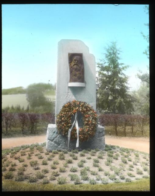 Tábor: Holečkův pomník od Fr. Bílka  . Holeček - rok 1922 Pavel Myslín Bílek,Holeček,Tábor