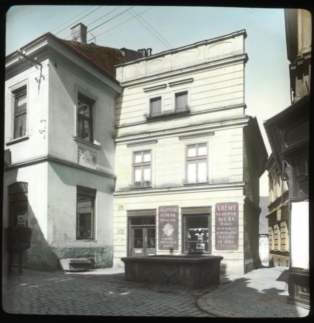 66. - Kašnička v místě "na louži" (Zeman,Hladík)   Tábor,Pražská ulice,Zeman,Hladík