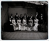 ateliérové foto - svatba (13 svatebčanů)