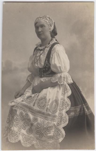Marie Štěpánková   portrét, kroj, Marie Štěpánková