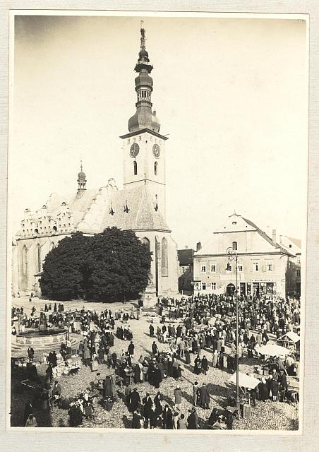 Oprava věže táborské   K digitalizaci zapůjčila Helena Bendová Tábor,kostel,náměstí,trh