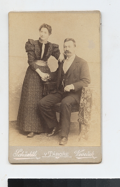 vizitka Alois Ctibor a Anna Ctiborová  na fotografii ID: foto4609 je zřejmě Alois Ctibor narozený 19. června 1869, syn ... portrét
