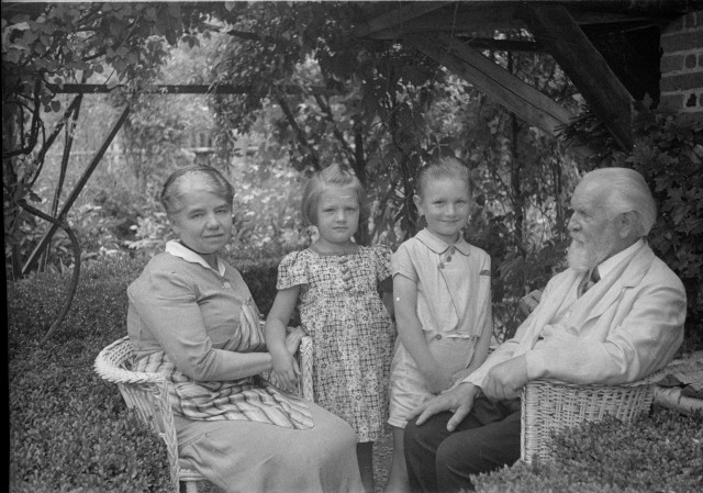 František Bílek s rodinou