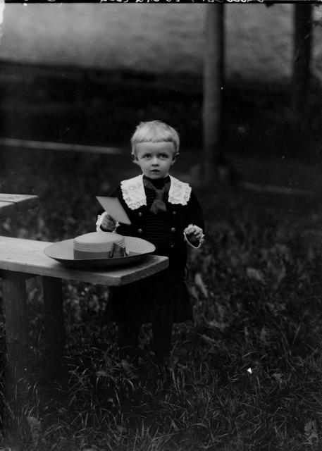 Láda Procházků 1910 Kamenice nad Lipou   Láda Procházková,Kamenice nad Lipou,portrét,dítě
