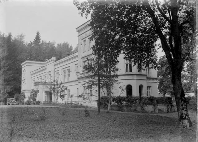 Zámek Oblajovice 1930   zámek, Oblajovice