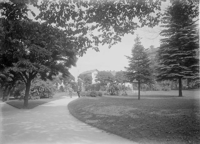 Husovo náměstí 10.9.1929   Husovo náměstí,park,nádraží,Tábor