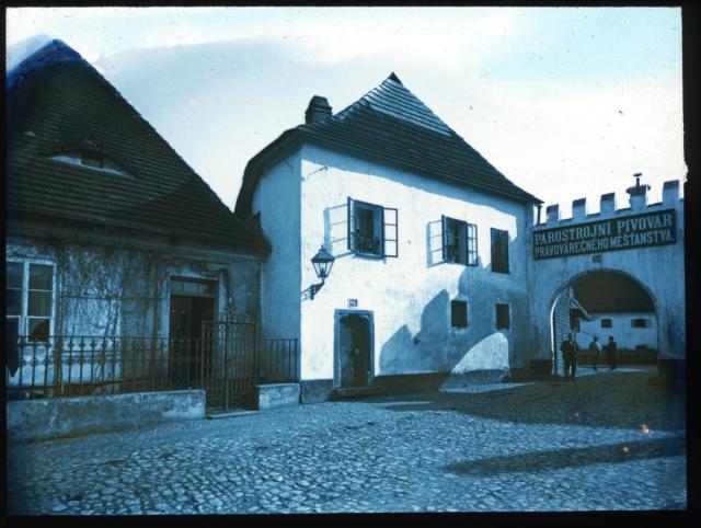115. - místo kde stávala šatlava u hradu Parostrojní pivovar  Tábor,šatlava,hrad,pivovar