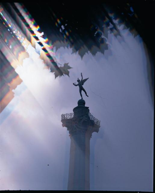 Paříž, Socha Ducha svobody na Červencovém sloupě, náměstí Bastily  č. 14 Statue du génie de la Liberté sur la colonne de Juillet, place de la Basti... Paříž