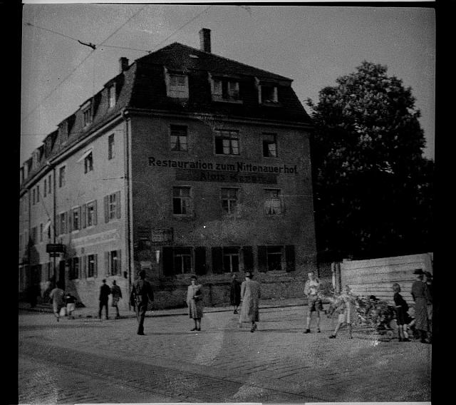 Nález v domě v Růžové ulici Restauration zum Nittenauerhot, Alois Kenor Na obálce:  Německo