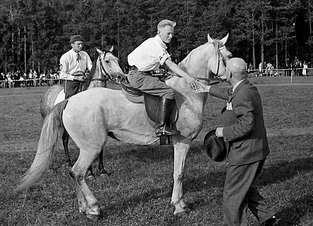 Selská Jízda 1934 (in Czech), keywords: Selská Jízda, horse, dostihy