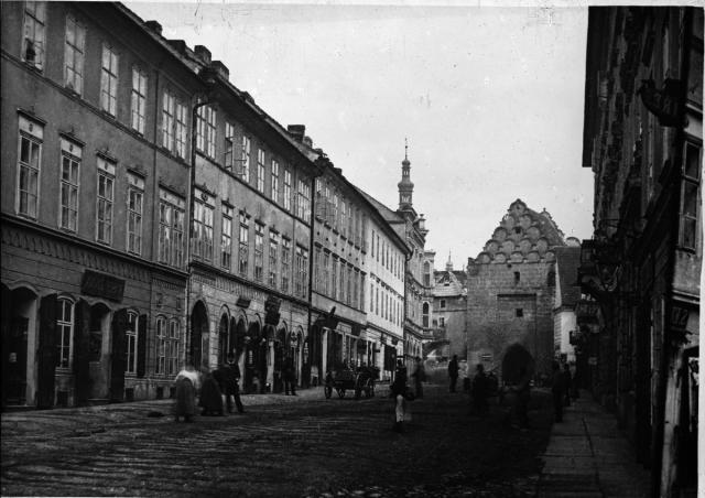 Palackého ulice, brána zbouraná 1874 (in Czech), keywords: Tábor, Palacký square (Czech) obráceně Tábor, Palacký square