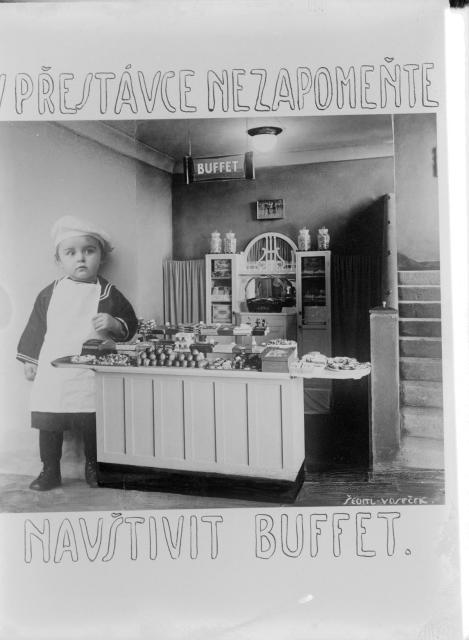 reprodukce, o přestávce nezapomeňte navštívit buffet (in Czech), keywords: reproduction, advertisment  reproduction, advertisment