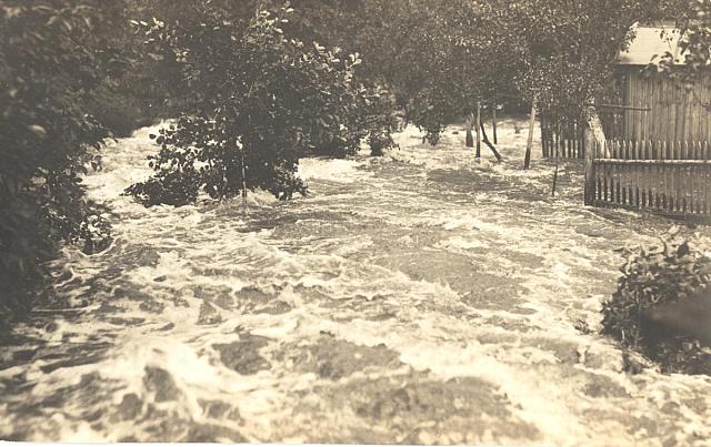 povodeň 26.3.1925 (in Czech), keywords: flood razítko Šechtl-Voseček(Czech) K digitalizaci zapůjčil Z. Flídr flood