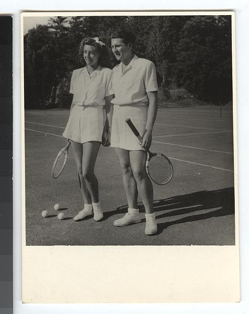 Marie Šechtlová a Josef Šechtl na tenise (in Czech), keywords: Marie Šechtlová, tennis  Marie Šechtlová, tennis