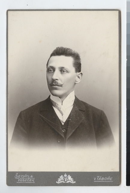 Ludvík Stolina stavitel 1877 - 1961 (in Czech), keywords: portrait (Czech) děkujeme za zapůjčení panu Stolinovi portrait
