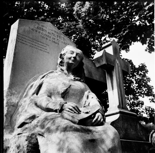 Paříž, hrob Lardin de Musset (in Czech), keywords: Paříž Lardin de Musset, 1819-1905 Paříž