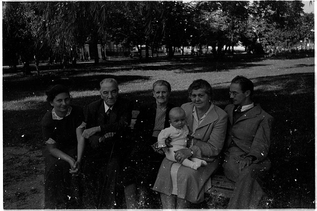Svaťa Novák s rodinou   rodiné,Svaťa Novák