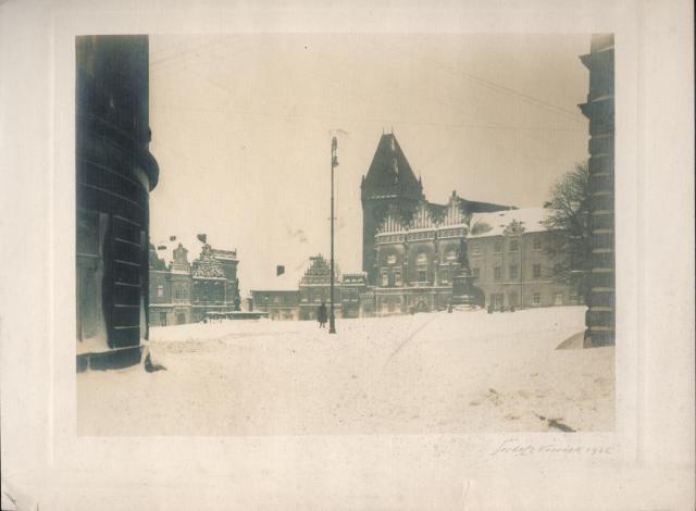 Táborské náměstí   náměstí,umělecká fotografie,zima