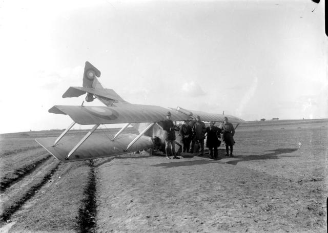 spadlé letadlo    Havárie letadla 1919: Dne: 1.5.1919 Důvod : Vysazení motoru. Místo : u Buchlovi... letadlo,katastrofa