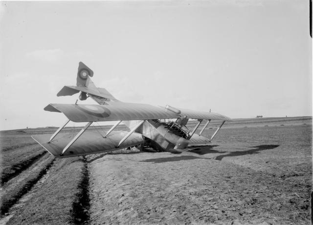 havárie letadla   Havárie letadla 1919: Dne: 1.5.1919 Důvod : Vysazení motoru. Místo : u Buchlovi... katastrofa,letadlo