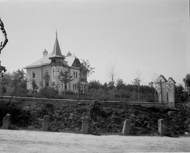 Vila v Plané nad Lužnicí  Do vily jezdil na letní byt T. G. Masaryk architektura,vila,Planá nad Lužnicí,T. G. Masaryk