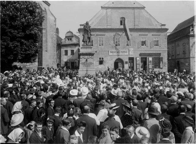 Manifestace,slavnostní projev venkova 1918  slavnostní projev venkova 17. 11. 1918 Tábor,reportáž,