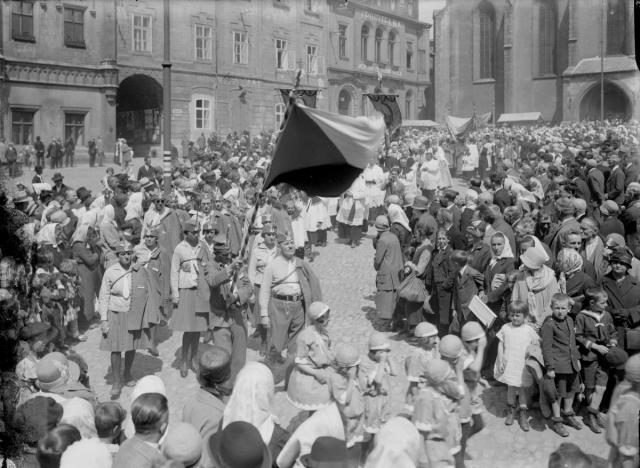 Svěcení zvonů 28.10.1928   Tábor,slavnost,církev,zvon,Žižkovo náměstí,sokol