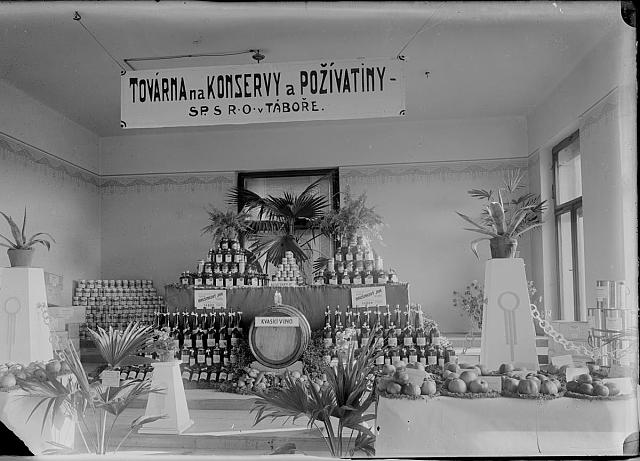 výstava1920 továrna na konservy a poživatiny  Tábor