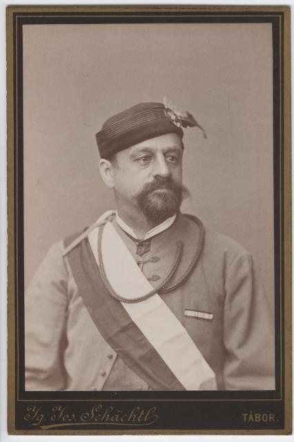 Portrét Jana Setunského v sokolském kroji  1843-1925 portrét,sokol,Jan Setunský
