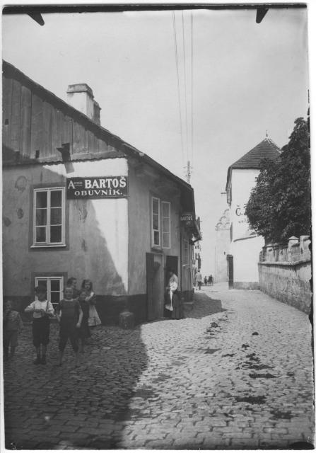 Žiřkova ulice od střelnice k vodárenské věži Antonín Bartoš, obuvník, Č. Ž(ák),nož(íř)  Staré město,Tábor
