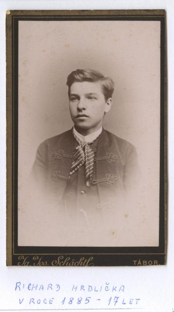 Richard Hrdlička, 17 let   portrét