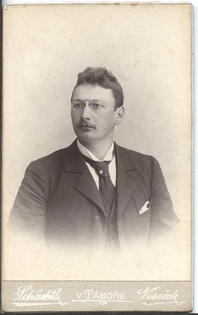 Karel Němec,syn Boženy Němcové   Němcová,portrét,Karel Němec,