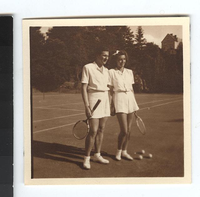 Marie Šechtlová a Josef Šechtl na tenise   Marie Šechtlová,tenis