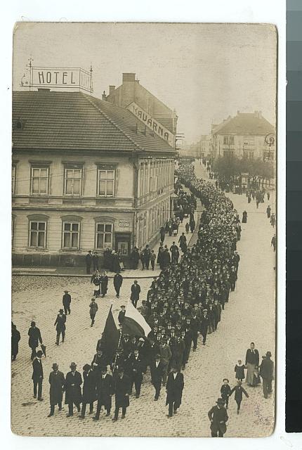 1. máj 1918  zapůjčil Dalibor Štěpán. Děkujeme Tábor