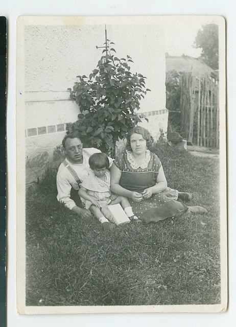 Marie s rodiči   Šechtlovi