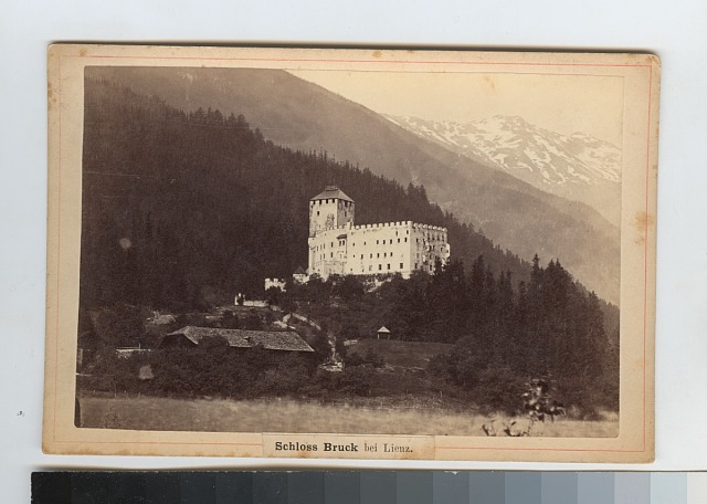 Schloss Bruck bei Lienz  ze sbírek Šechtl Voseček  kabinetka