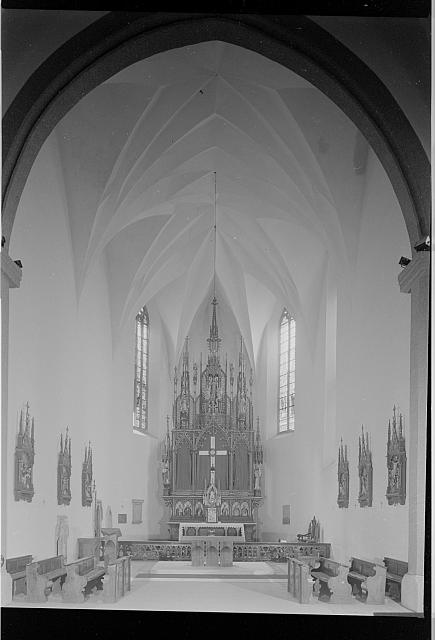 interiér  Sklípková klenba presbytáře. Foto 70. léta 20. stol. Tábor