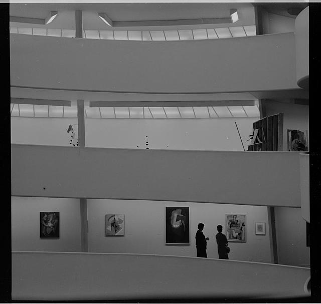 Guggenheimovo muzeum  na obálce Guggenheim m USA