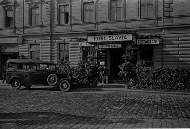 Hotel Slávie A.Trešl,autodíly  Tábor,hotel,Slávie
