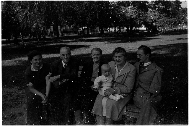 Svaťa Novák s rodinou   rodiné,Svaťa Novák
