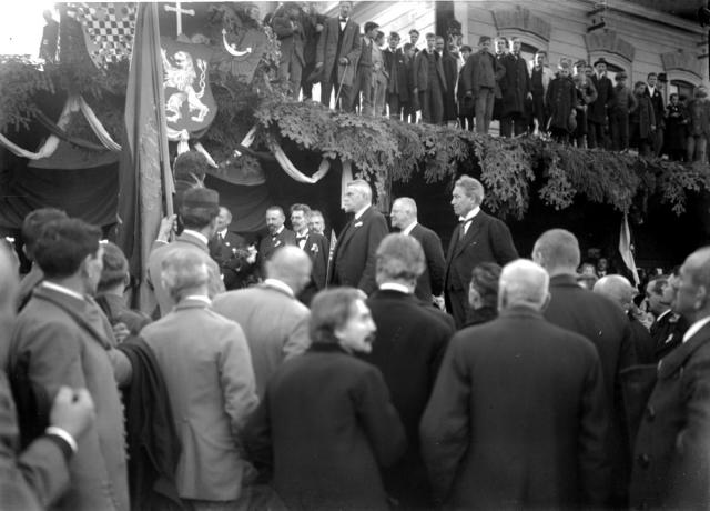 Kramář a Klofáč v Táboře 1918   Tábor,nádraží,Vincent Kramář