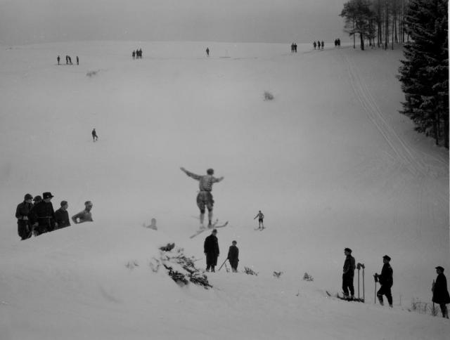 Lyžařské závody   Lyžařské závody  Tábor,lyžař,závody,sport,zima