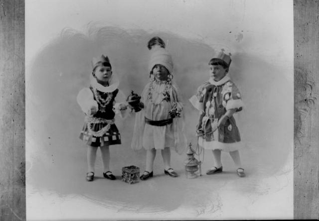 Malý Josef Šechtl jako 3 králové   Šechtl,3 králové