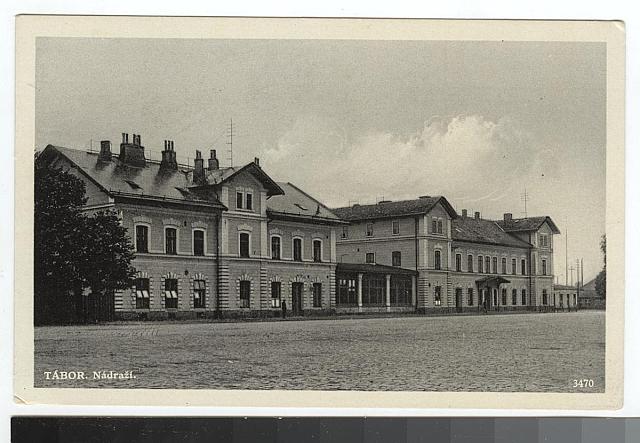nádraží  zapůjčil pan Novotný, děkujeme  Nádraží v Táboře postavené roku 1871  nádraží