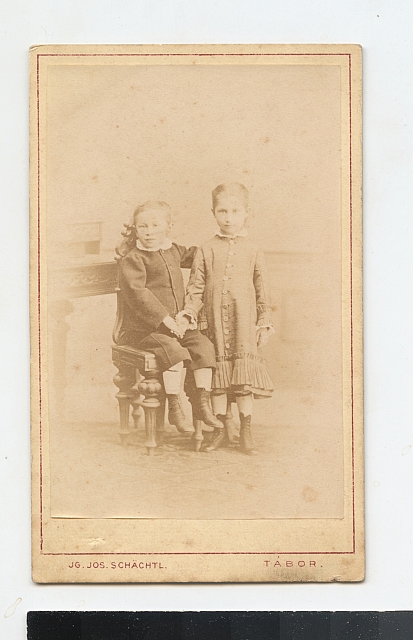 vizitka Zdenička Effmertová a Jaroslav Ctibor  na fotografii je Jaroslav Ctibor narozený 28. května 1873 v Táboře č. 304, syn V... portrét
